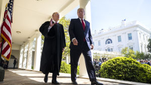 Domaren Anthony Kennedy var 82 år då han avgick i augusti. Domaren Anthony Kennedy och president Donald Trump