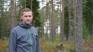 Planläggningsingenjör Jonas Aspholm hoppas att allt är klart för byggstart 2020. Planläggningsingenjör Jonas Asplund i Malax