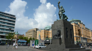 Vasa är, precis som många andra centralorter i Finland, ett populärt ställe att flytta till. Torget i Vasa