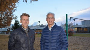 Peter Lindqvist och Jan Levander. Rektor Peter Lindqvist och bildningsdirektör Jan Levander i Jakobstad
