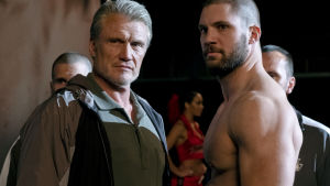 Från fäder till söner. Pappa Drago behandlar inte sonen med särskilt öm hand. Drago poserar med sonen Viktor.