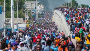 De nu aktuella protesterna började på torsdagen med ett stort demonstrationståg. De nu aktuella protesterna började på torsdagen med ett stort demonstrationståg.