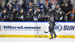 Tampa Bays Nikita Kutjerov firar i matchen mot Detroit. Tampa Bays Nikita Kutjerov firar i matchen mot Detroit.