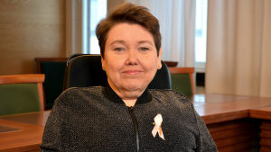 Carola Lithén (SFP) skulle gärna se att man slutar tala om Korsholm som en kommun utan framtid. Porträtt av Carola Lithén.