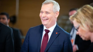 Partiordförande Antti Rinne. Antti Rinne under valvakan på Lilla Parlamentet i Helsingfors.