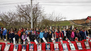 Minneshögtid 26. mars 2019 för att markera minnet av de 113 män som mördades av serbiska trupper i byn Krusha e Vogel i Kosovo. Minneshögtid 26. mars 2019 för att markera minnet av de 113 män som mördades av serbiska trupper i byn Krusha e Vogel i Kosovo.