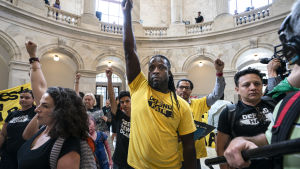 Migrationsaktivister demonstrerar i senaten i Washington mot behandlingen av migranter vid gränsen till Mexiko migrationsaktivister demonstrerar i senaten i Washington mot behandlingen av migranter vid gränsen till Mexiko
