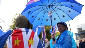 Antibrexit-demonstranter utanför parlamentet i London 21.10.2019 Antibrexit-demonstranter utanför parlamentet i London 21.10.2019