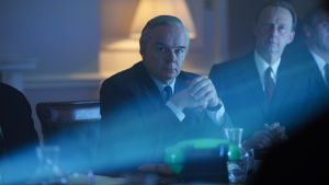 Jason Watkins spelar premiärministern och Labourpolitikern Harold Wilson. På bilden syns skådespelaren Jason Watkins som spelar i tv-serien The Crown.