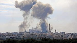 Syriska regeringsstyrkor bombar den syriska byn al-Nayrab 14 km sydost om staden Idlib 3.2.2020. Syriska regeringsstyrkor bombar den syriska byn al-Nayrab 14 km sydost om staden Idlib 3.2.2020.