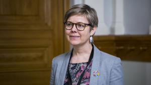 Krista Mikkonen tror på miljövänliga åtgärder. Krista Mikkonen, Vihr., Ympäristö- ja ilmastoministeri