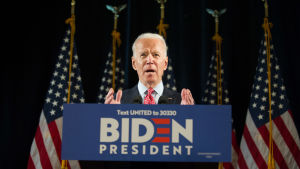 Joe Biden talade om coronaviruset också i ett tal i Wilmington, Delaware den 12 mars. I sitt tacktal natten till onsdagen koncentrerade han sig också på virusutbrottet. Joe Biden talade om coronaviruset också i ett tal i Wilmington, Delaware den 12 mars. I sitt tacktal natten till onsdagen koncentrerade han sig också på virusutbrottet.