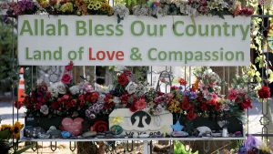 En blomsterhyllning utanför Al Noor-moskén i samband med minnesdagen tidigare den här månaden då det gått ett år sen masskjutningen i Christchurch. En blomsterhyllning utanför Al Noor-moskén i samband med minnesdagen tidigare den här månaden då det gått ett år sen masskjutningen i Christchurch.
