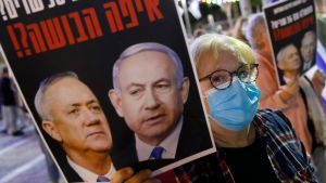 Demonstration i Tel Aviv 2.5.2020 mot de nya regeringsplanerna Demonstration i Tel Aviv 2.5.2020 mot de nya regeringsplanerna