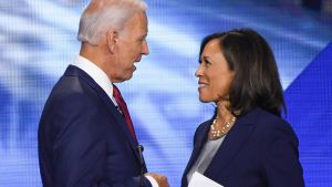 Miller är ingen varm anhängare av Donald Trump men anser att Joe Biden och Kamala Harris vore ett ännu värre alternativ för USA. Joe Biden och Kamala Harris