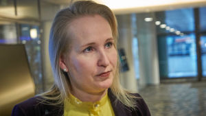 Arbetsmarknadsdirektör Minna Helle oroar sig för permitteringssystemet. Teknologiateollisuuden työmarkkinajohtaja Minna Helle