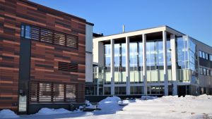 På Axxell i Karis har studerande möjlighet till närstudier till skillnad från yrkesskolestuderande i huvudstadsregionen. Axxell i Karis