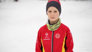Anton Nyman tycker skicross eller XCX är kul. Porträttbild på Anton Nyman.