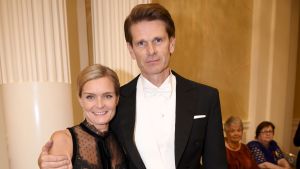 Rallyesset Marcus Gröholm och hans fru Teresa Grönholm. Marcus Grönholm och Teresa Grönholm på slottsbalen.
