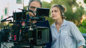 Ett hett namn. Greta Gerwig i samband med inspelningen av Lady Bird 2017. Sam Levy ja Greta Gerwig elokuvan Lady Bird (2017) kuvauksissa