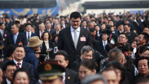 Den förre korgbollsstjärnan Yao Ming är en av över 2 000 ledamöter som deltar i den rådgivande församlingens möte som hålls samtidigt som den Nationella folkkongressen Den förre korgbollsstjärnan Yao Ming är en av över 2 000 ledamöter som deltar i den rådgivande församlingens möte som hålls samtidigt som den Nationella folkkongressen