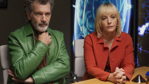 Grön gubbe säger gå, röd tant säger stop. Antonio Banderas och Cecilia Roth spelade emot varandra redan 1982 - i Almodóvars "Passionens labyrint". Salvador och Zulema. Antonio Banderas och Cecilia Roth spelade mot varandra redan 1982 - i Almodóvars "Passionens labyrint".