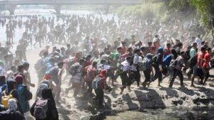 Centralamerikanska migranter vid gränsen mellan Guatemala och Mexiko 20.1.2020 Centralamerikanska migranter vid gränsen mellan Guatemala och Mexiko 20.1.2020