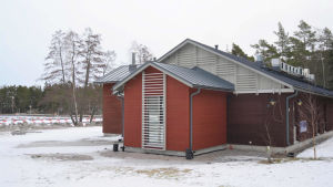 Nu är fiskhanteringshallen klar att ta emot hyresgäster. Fiskhall i Hangö