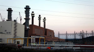 Ett tidigare kolkraftverk som byggts om till en naturgasfabrik. Shamokin Dam, Pennsylvania. Ett gammalt kolkratverk i Shamokin Dam, Pennsylvania. Numera omvandlat till en naturgasfabrik.
