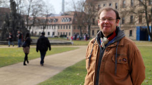 Andreas Maier. Professor Andreas Maier i slottsparken i den tyska staden Erlangen