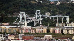 Bron i Genua ritades av Riccardo Morandi, som även står bakom en liknande bro i Venezuela Bro rasade i Italien