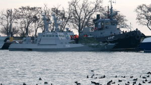 Enligt Hedengren är det möjligt att Ryssland försöker trycka ut Ukraina ur Azovska sjön. Den ukrainska marinens fartyg i Kertj