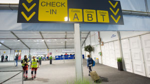 Flygplatsen i Bryssel öppnade igen efter terrorattackerna den 22 mars.