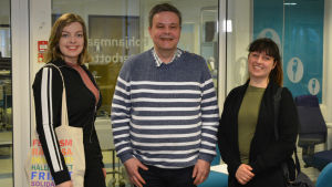 Rebecca Åkers,Anders Norrback (SFP) och Tuula Närva (Gröna). Tuula Närvä (de Gröna), Anders Norrback (SFP) och Rebecca Åkers (SDP).