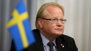 Svenske försvarsminister Peter Hultqvist: Vi tar inga initiativ till någon utredning Sveriges försvarsminister Peter Hultqvist.