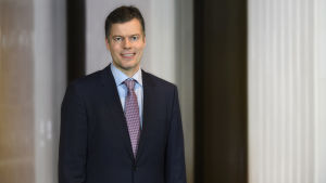 Divisionsdirektör Markus Rauramo ser många fördelar med att Fortum skulle lägga ut sin personal. Divisionsdirektör Markus Rauramo vid Fortum Citysolutions.