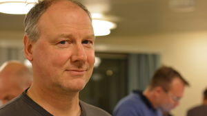 Juha Hellsten är säker på att han skulle använda sig av den nya järnvägen ifall den byggs under hans livstid. Juha Hellsten