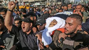 Befälhavaren för Islamiska Jihad, Baha Abu al-Ala, begravdes i Gaza City redan samma dag som han dödats, det vill säga på tisdagen. Befälhavaren för Islamiska Jihad, Baha Abu al-Ala, begravdes i Gaza City redan samma dag som han dödats, det vill säga på tisdagen.