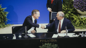 Helsinki Summit. Neuvostoliiton presidentti Mihail Gorbatshovin ja Yhdysvaltain presidentti George Bushin tapaaminen Helsingissä 