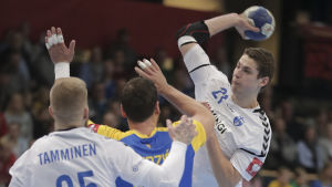 Max Granlund. Max Granlund i farten mot Bosnien-Hercegovina.