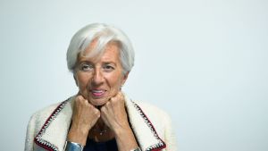 Chefen för Internationella valutafonden IMF, fransyskan Christine Lagarde, blir chef för Centralbanken ECB. Hör till den borgerliga EPP-gruppen. Efterträder Mario Draghi. Christine Lagarde