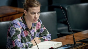 Den turkiska offensiven kommer att påverka situationen i al-Hol och på andra läger, säger Li Andersson (VF). Det är en mycket svår situation och det som Turkiet nu gör kommer att destabilisera läget i Syrien betydligt. Opetusministeri Li Andersson täysistunnossa 11.9.2019