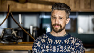Petter spelas av Jakob Setterberg. Karaktären Petter i dramaserien Andra åket.