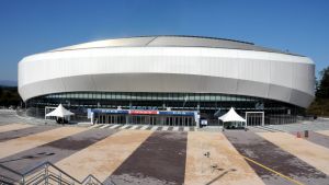 Den större av de två ishockeyarenorna i Pyeongchang. Den större av de två ishockeyarenorna i PyeongChang.