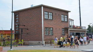 Renoveringsobjektet "Bunkkeri" byggdes redan år 1937. Det har varit ett av de populärare besöksmålen på mässan. huset "bunkkeri" på bostadsmässan i Björneborg.