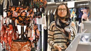 Barbara Boccadoro är tveksam till om hon kommer att kunna fortsätta sin lilla affärsverksamhet in i nästa år. Barbara Boccadoro står i sin klädaffär i Italien.