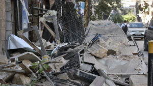 Löften om bistånd strömmar in från omvärlden Massiv förstörelse efter explosion i Libanons huvudstad Beirut