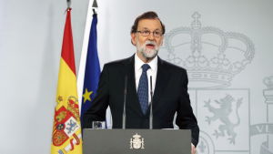 Spaniens premiärminister Mariano Rajoy tackade polisen under en presskonferens efter den katalanska folkomröstningen. Spaniens premiärminister Mariano Rajoy tackade polisen under en presskonferens efter den katalanska förtroendeomröstningen.