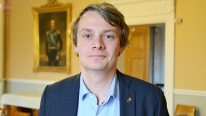 Otto Andersson (SFP) är inte nöjd med hur skolfrågan behandlas. Otto Andersson.