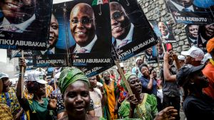 PDP-anhängare under ett valmöte för Atiku Abubakar i Lagos den 12 februari. PDP-anhängare under ett valmöte för Atiku Abubakar i Lagos den 12 februari.